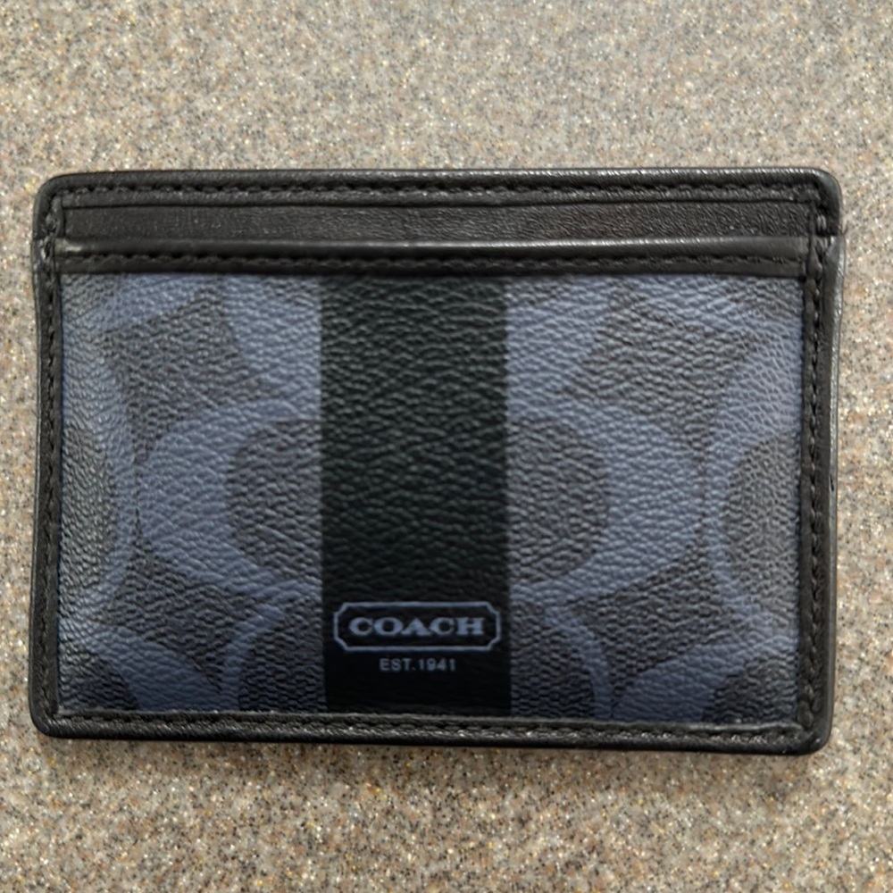 Coach credit card holder. Authentic